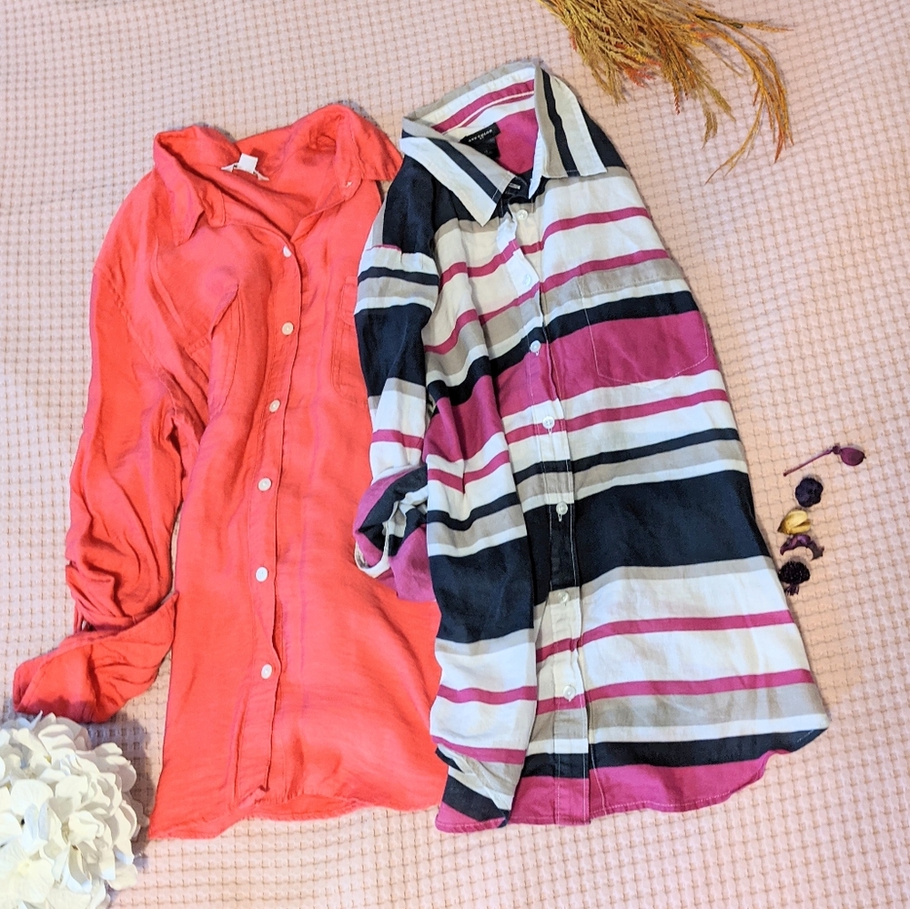 Women's Shirts, size M, bundle of 2🎉